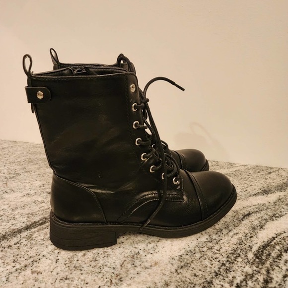 nwot FREE REIGN Black Vegan COMBAT BOOTS SIZE 7M - Picture 6 of 13